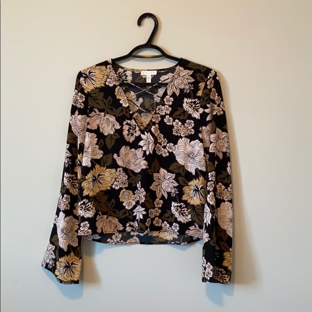 LEITH floral bell sleeve blouse
